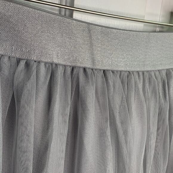 Lauren Conrad Dress Up Shop Flint Gray Ruffle Tulle skirt New w Tag W-381 Sz S - Picture 2 of 9